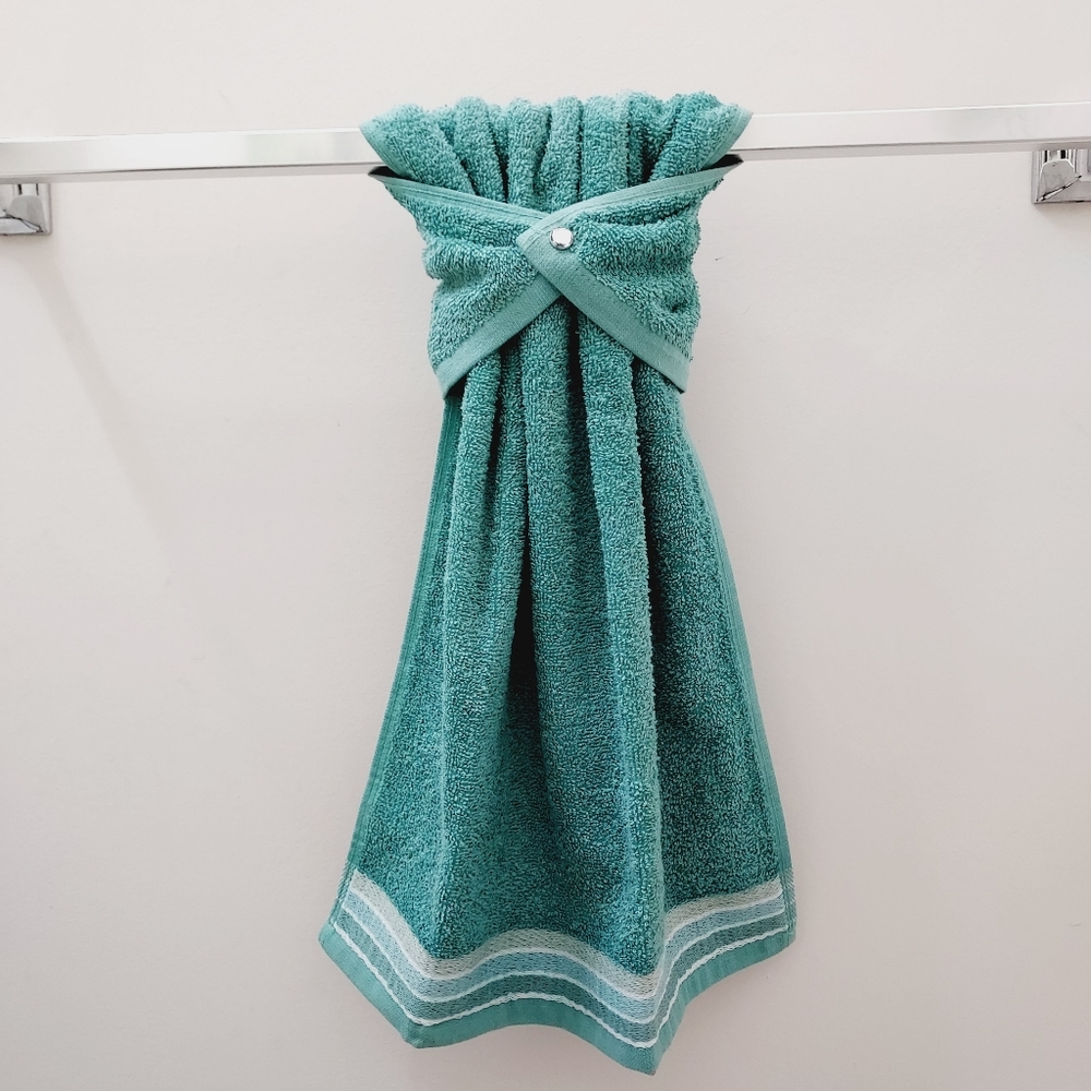 NEW! 0957-B ■"Juniper oil" Teal Green Hang'N'Snap HAND Towel 🤍Select snap